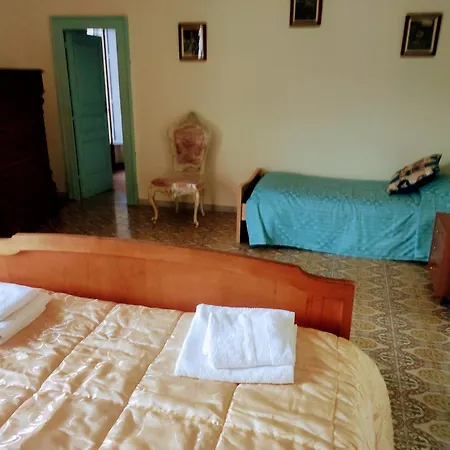 Semesterbostad Casa Abenante *