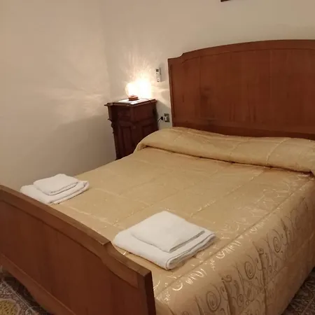 Casa Abenante * קוריליאנו קלאברו